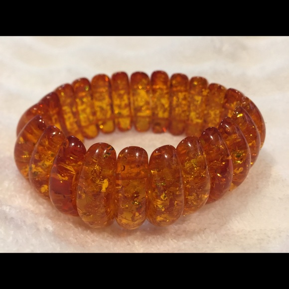 Jewelry - Chunky stretch orange bracelet